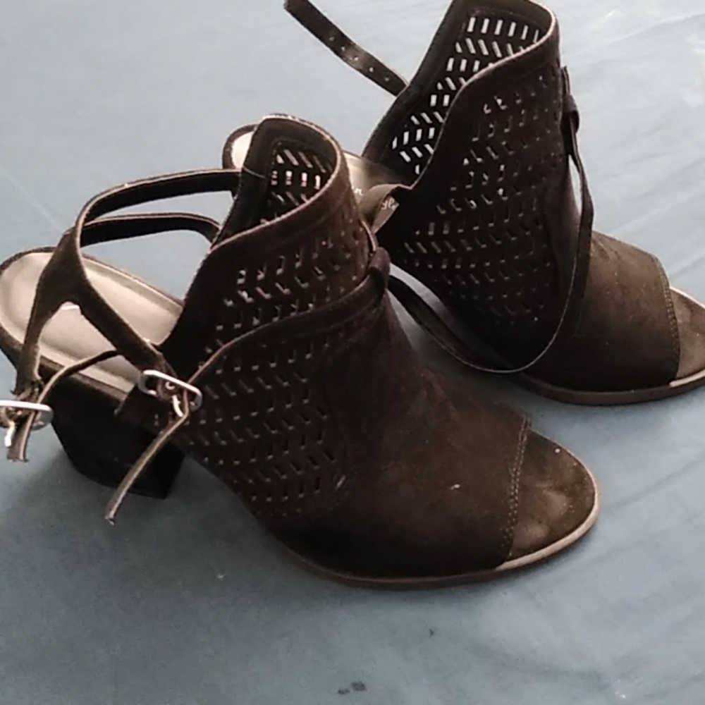 Dress opentoed shoes
